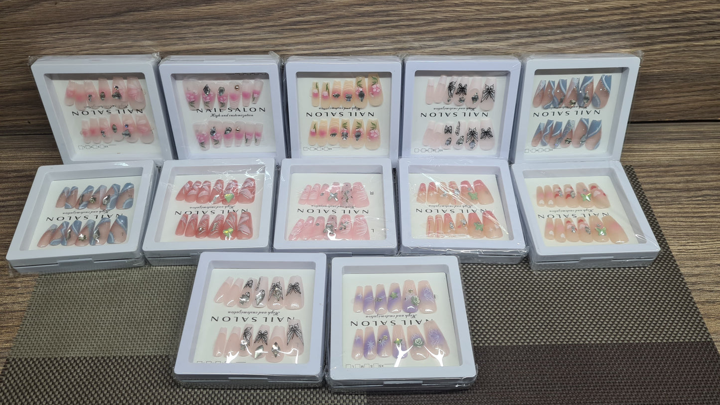 Stylish Press-On Nail Set – Salon Finish at Home (12 Pcs)