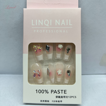 Elegant Nail Art Set – Easy Press-On Style (12 Pcs + Stickers)